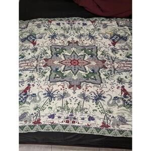 VTG 70s Exquisite Indian Persian Mughal Tapestry 53 in by 53 in